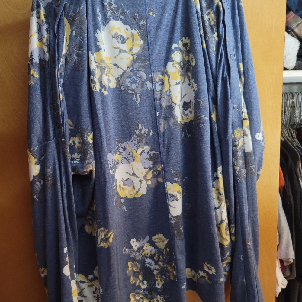 Mauricee long sleeve sweater